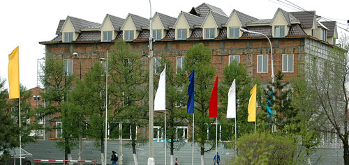 ... а гостиница семьи караоолов скоро сможет принять первых постояльцев.