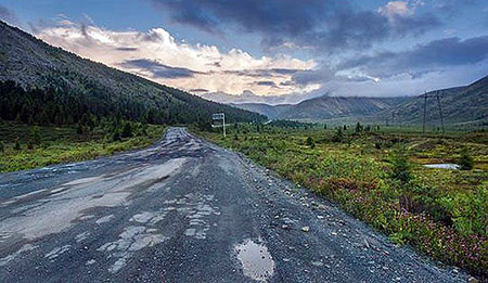 Убитая дорога в Туву из Хакасии: Сам не ам и другим не дам