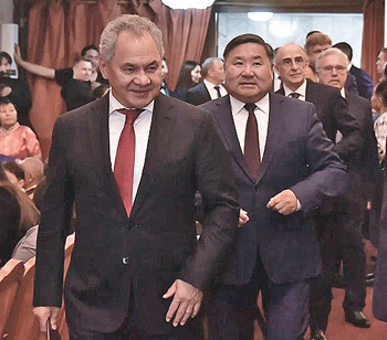 Ховалыг и Шойгу: От любви до ненависти и обратно к лести